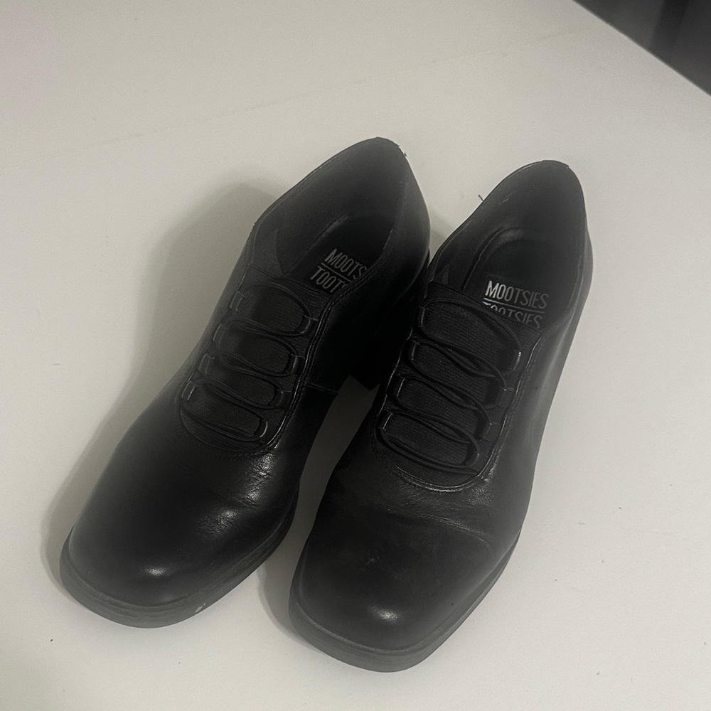 Vintage! Mootsies Tootsies Classic Black Oxfords